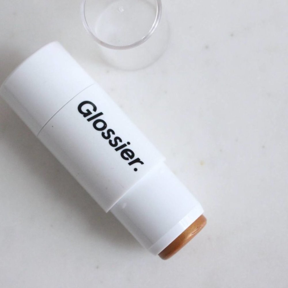 Glossier Haloscope highlighter in Topaz